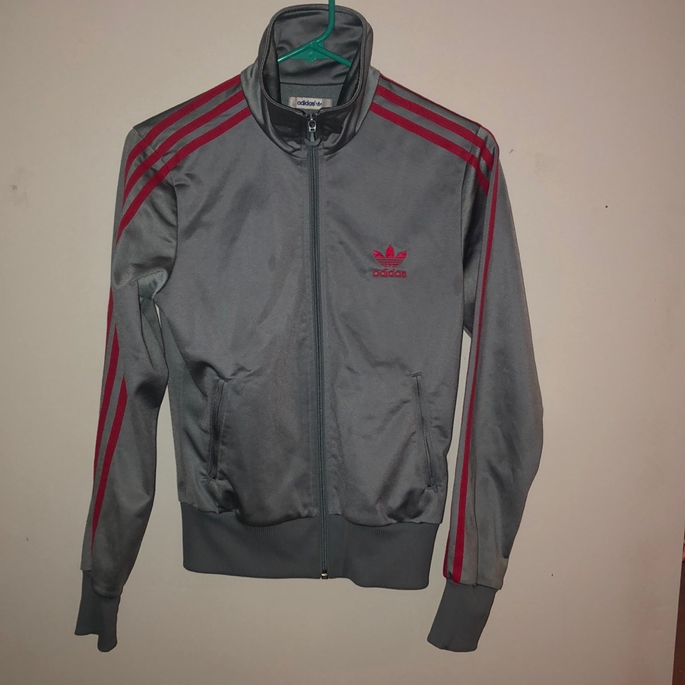pink and grey adidas sweatsuit jacket